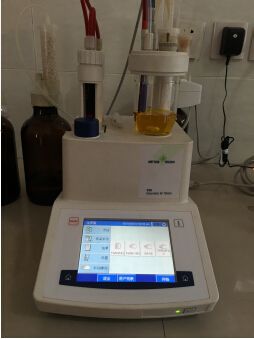 卡爾-費(fèi)歇爾滴定儀測(cè)水